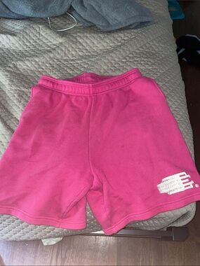 Eric Emanuel EE Basic Flying E
Sweatshorts Neon Pink Reflective, Size Large